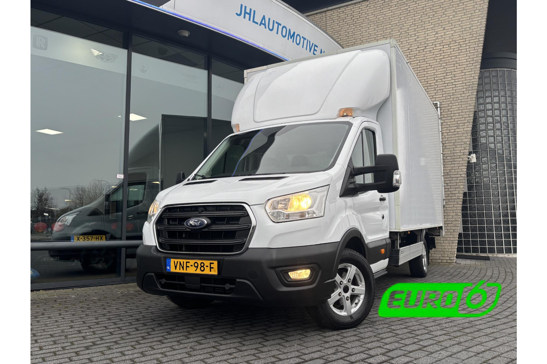 Ford Transit 2.0*A/C*LAADKLEP*CAMERA*3-PERS.*BAKWAGEN*CRUISE*